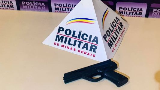 Réplica apreendida pela polícia