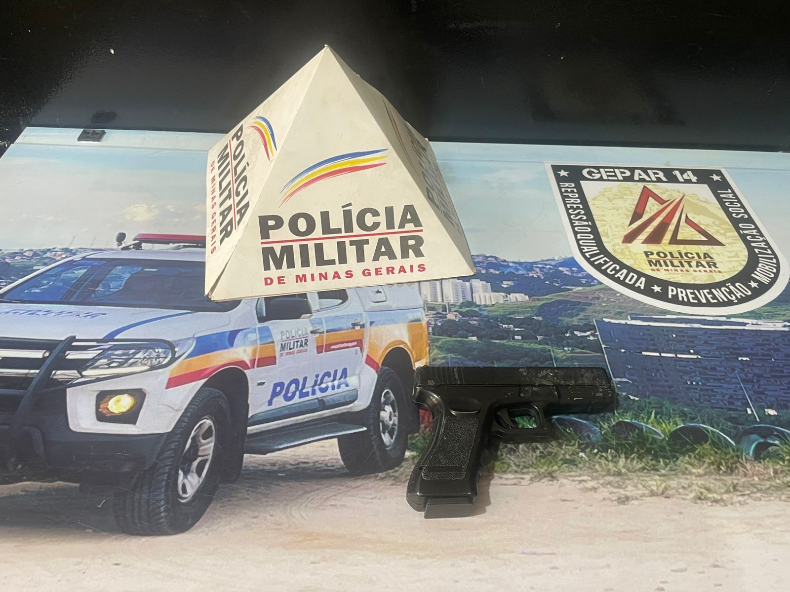 Jovem suspeito de roubar carro de motorista de aplicativo é preso