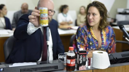 Representantes de empresas tentam convencer deputados a rejeitar projeto que aumenta ICMS de produtos supérfluos