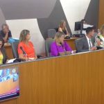 Servidores estaduais de saúde cobram melhoria em plano de carreira durante audiência na ALMG