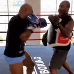 Mike Tyson se prepara para luta contra Jake Paul; veja vídeo