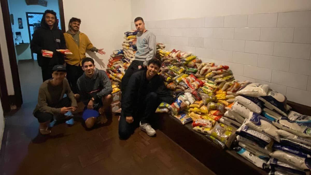 Festa Junina de Repúblicas do AD arrecada recorde de alimentos para entidades sociais
