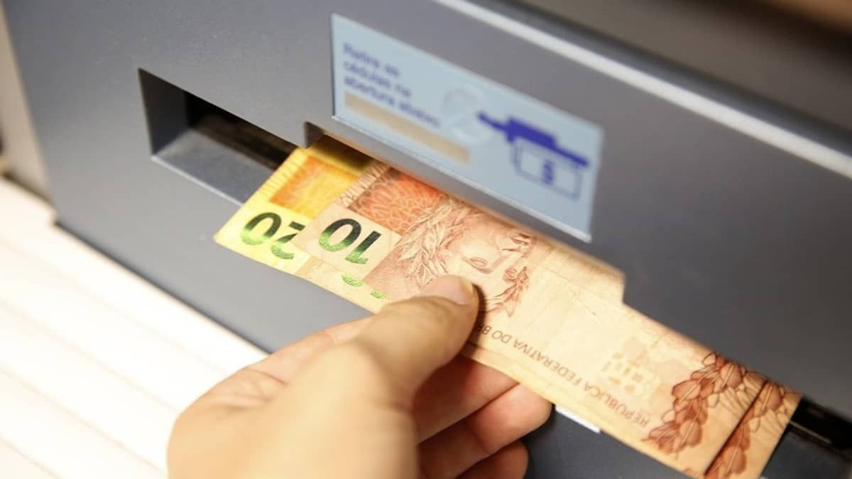 O que é a restituição do Imposto de Renda? Descubra se você tem direito