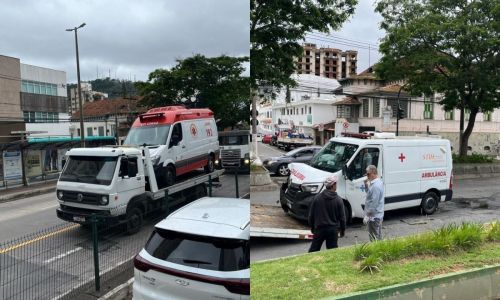 Retirada das ambulâncias que bateram perto do HPS em Juiz de Fora