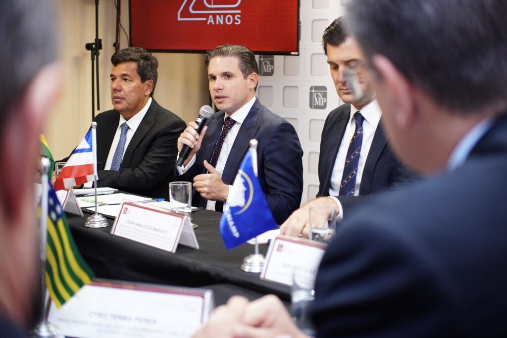 Em reunião com Motta, procuradores-gerais apoiam PEC da Segurança Pública