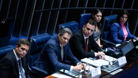 Reunião do CMN reúne Campos Neto, Haddad e Simone Tebet