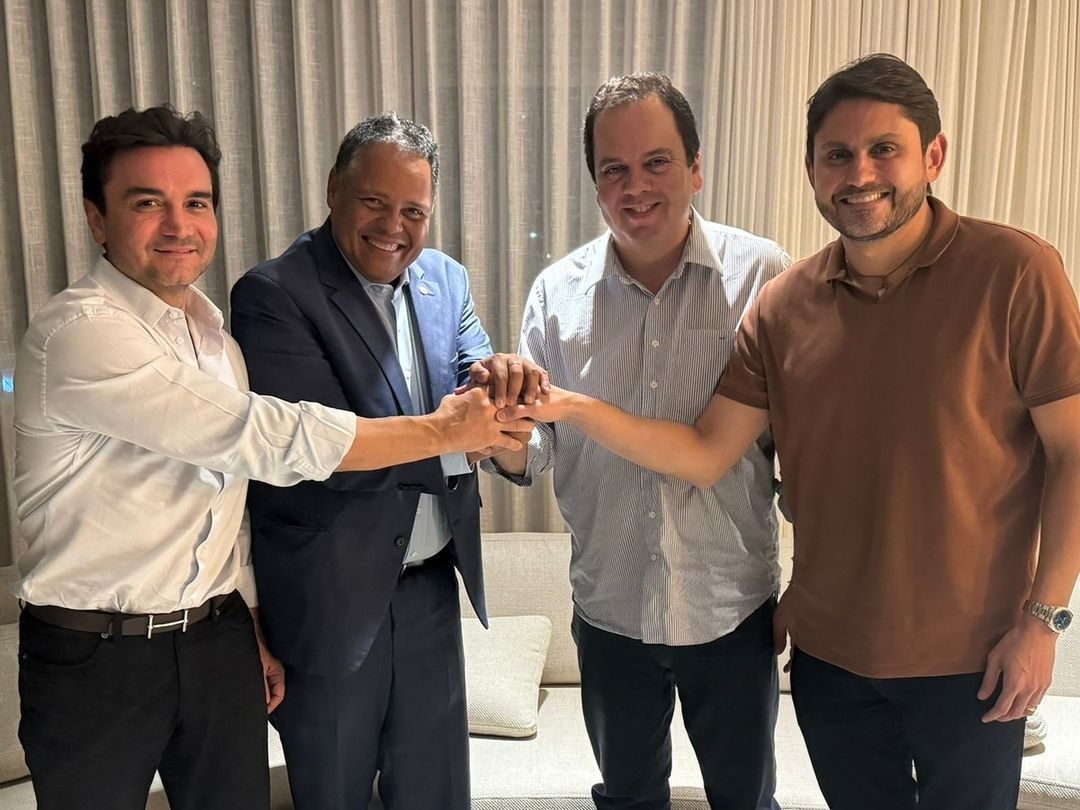 Em reunião com ministros de Lula, Brito e Elmar firmam aliança na disputa pela presidência da Câmara