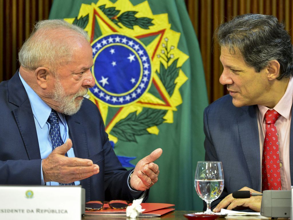Isenção do IR até R$ 5 mil será enviado ao Congresso nesta terça (18); veja impacto