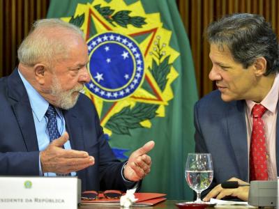 Lula e Haddad se reúnem para fechar detalhes de texto sobre isenção do IR | CNN Brasil