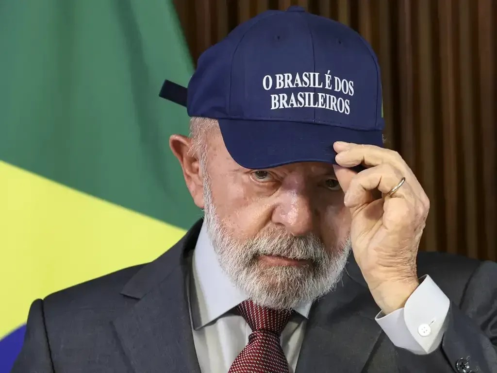 'Não estamos dispostos a ser tratados como subalternos', diz Lula sobre tarifaço