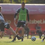 'Capitão América' do Atlético, Réver usa tempo na concentração para estudar 