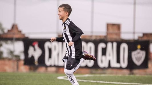 Réver Jr. balançou a rede pela primeira vez na equipe sub-9 do Atlético