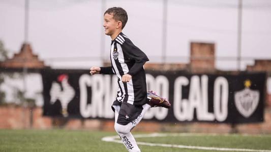 Réver Jr. balançou a rede pela primeira vez na equipe sub-9 do Atlético