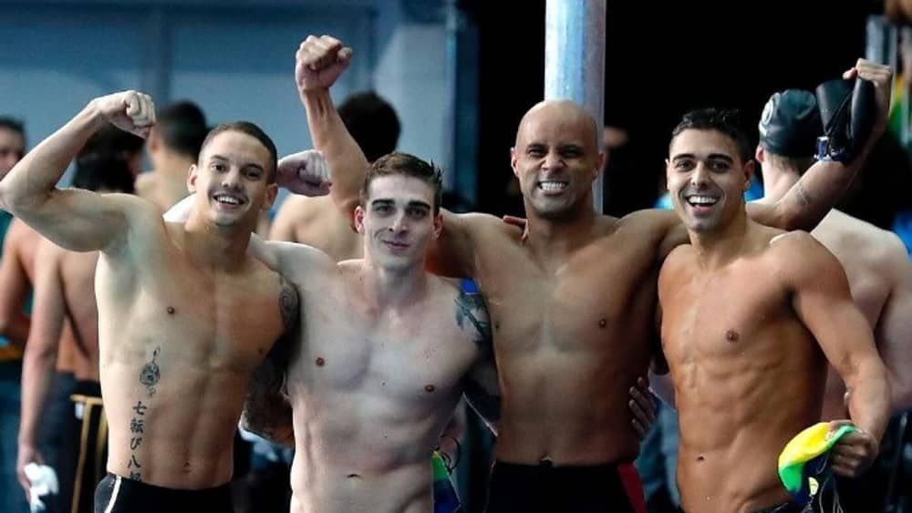 Natação no Pan: Brasil encerra participação com prata no revezamento 4x100 medley