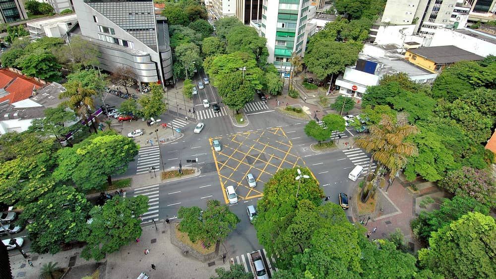 Câmara de BH aprova revitalização de edifícios do Centro para abrigar moradias
