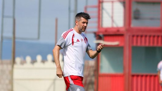 Pezzolano treina o Inter para semifinal do Gauchão
