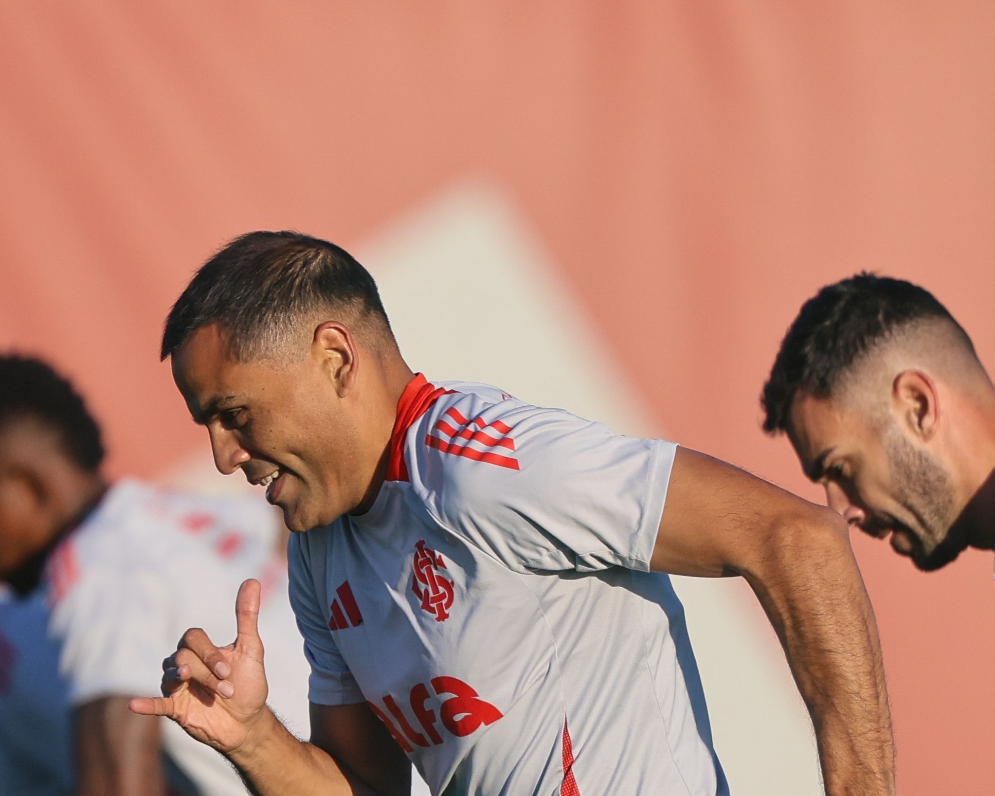 Gabriel Mercado renova confiança na zaga do Inter e cresce com Ramón Díaz