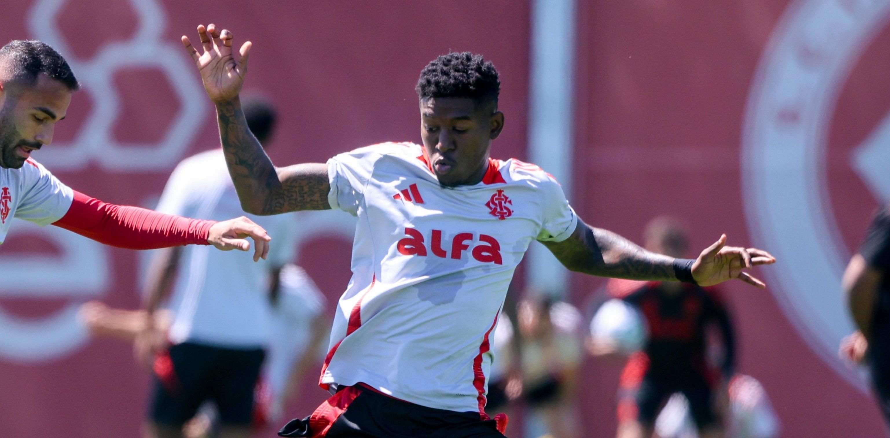 Inter confirma lesão de Vitão; veja qual o tempo de recuperação do zagueiro