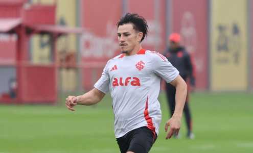 Bernabei retoma posição de titular do Inter contra Flamengo pela Libertadores