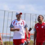 As dúvidas de Pezzolano no Inter para duelo com Flamengo pelo Campeonato Brasileiro