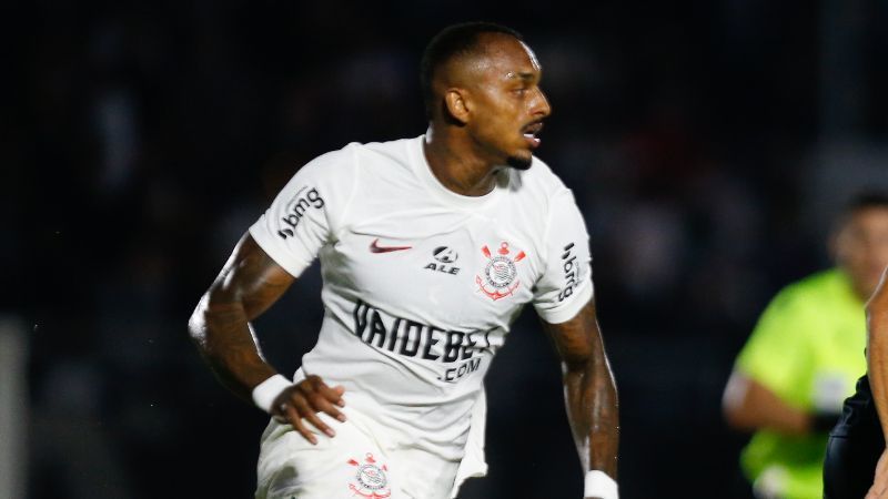 Corinthians acerta venda de zagueiro Raul Gustavo para clube da Europa
