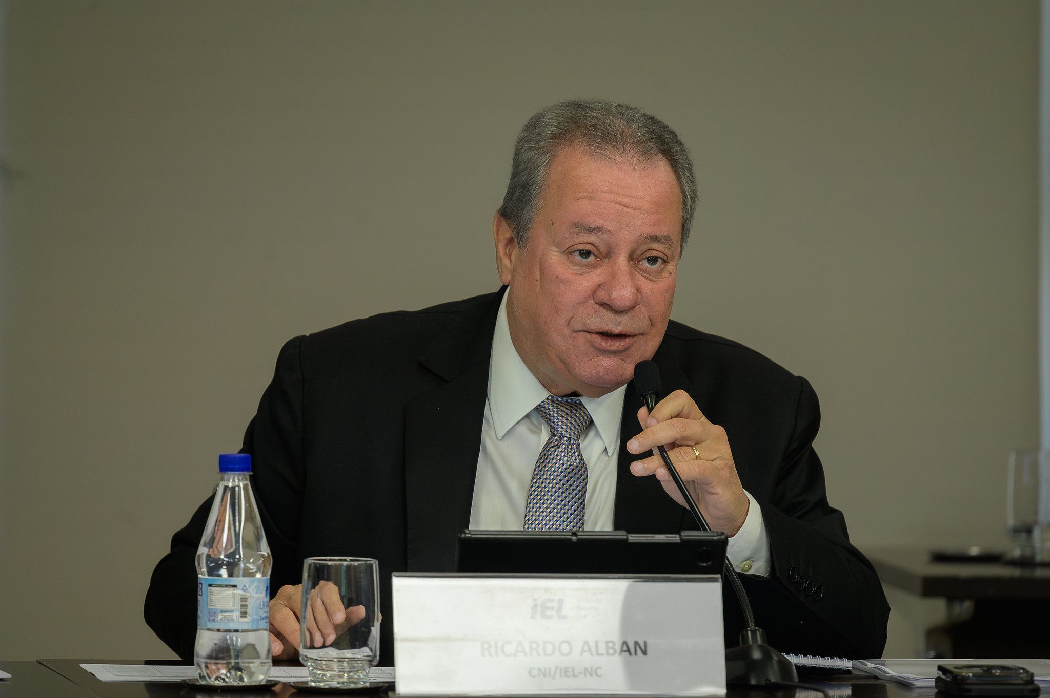 CNI diz que 'não é o momento' para governo aplicar reciprocidade contra os EUA