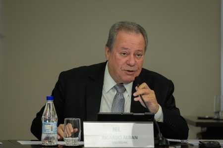 O presidente da Confederação Nacional da Indústria, Ricardo Alban
