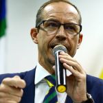 Ricardo Cappelli lança suspeitas sobre general Heleno, ex-ministro do GSI durante governo Bolsonaro