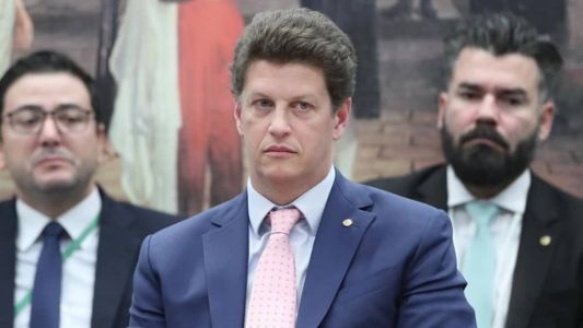 Ricardo Salles (PL-SP) concedeu entrevista no salão verde da Câmara dos Deputados sobre o fim da CPI do MST