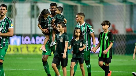 Ricardo Silva voltou a jogar pelo América após quase três meses machucado