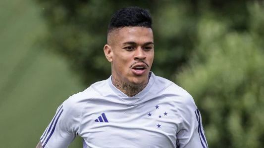 Richard durante treinamento pelo Cruzeiro