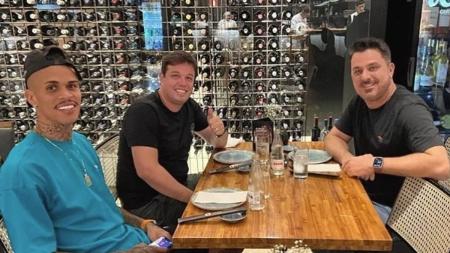 Richard já está em Belo Horizonte para assinar com o Cruzeiro