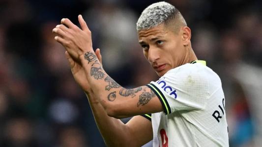 Richarlison teve participação ativa em vitória do Tottenham