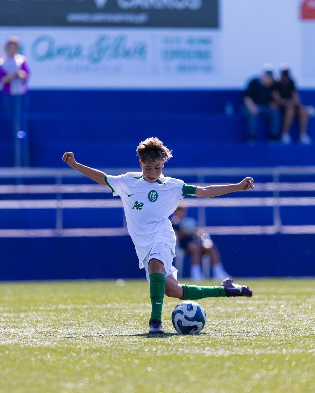 Filho de Quaresma marca gol inusitado em Portugal; veja o vídeo