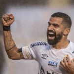 Volante do Santos brinca com “proteção” a Soteldo e exalta Zito