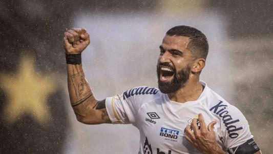 Rincón vive bom momento no Santos