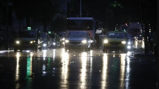 Ao todo, Inmet emitiu quatro alertas meteorológicos para o Rio de Janeiro com validade até terça-feira (23)
