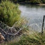 Autoridades encontram 56 corpos em valas clandestinas no México, próximo a fronteira com EUA