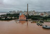 RS: defesa civil emite alerta vermelho para rio guaíba; risco de inundação em Porto Alegre