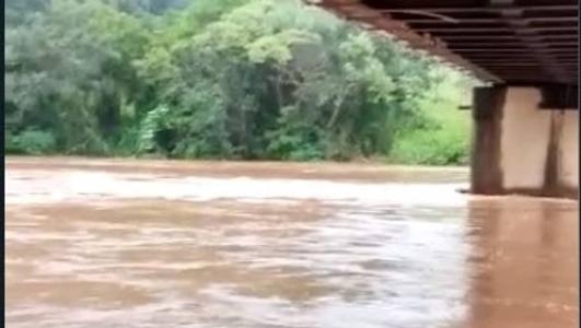 Rio Paraopeba pode sair da calha nas próximas horas, alerta Defesa Civil de Juatuba