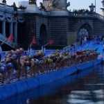Com natação no rio Sena, Paris recebe evento-teste de triatlo para Jogos Olímpicos