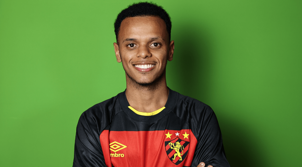 Sport confirma a contratação de lateral do Vasco