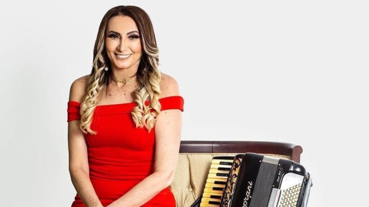 Rita de Cássia, do hit ‘Meu Vaqueiro, Meu Peão’, morre aos 50 anos