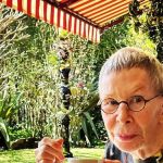 Marido de Rita Lee diz que cantora “está bem, se fortalecendo”