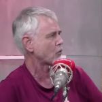 ‘Um abajur cor de carne ou de carmim’? Ritchie explica a letra verdadeira de ‘Menina Veneno’