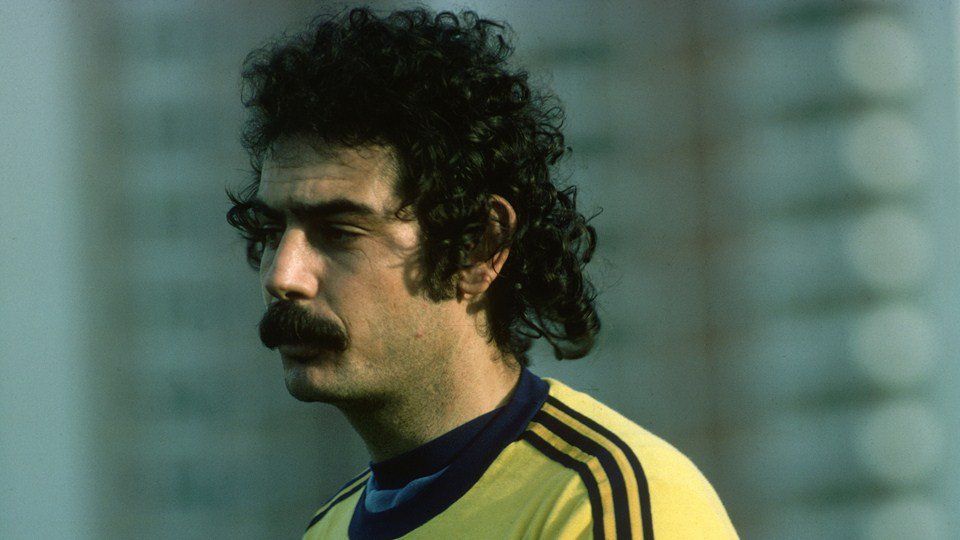 Estrela da música revela que nome foi homenagem a Rivellino e astros da Copa de 1970