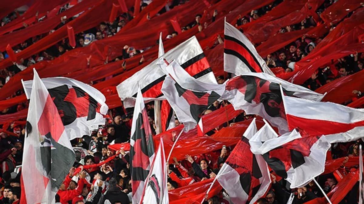 River Plate auxilia família de torcedor que levou pedrada na cabeça em Porto Alegre