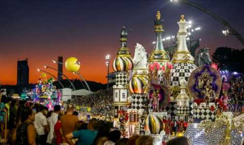 Rosas de Ouro foi a campeã do Carnaval de 2025