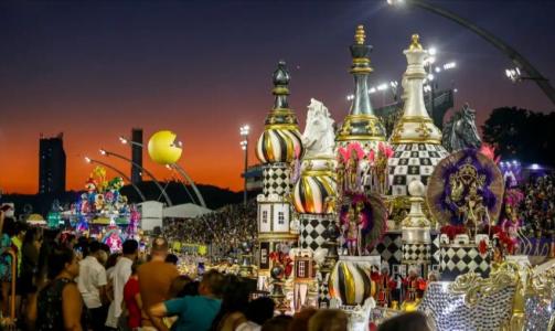 Rosas de Ouro foi a campeã do Carnaval de 2025