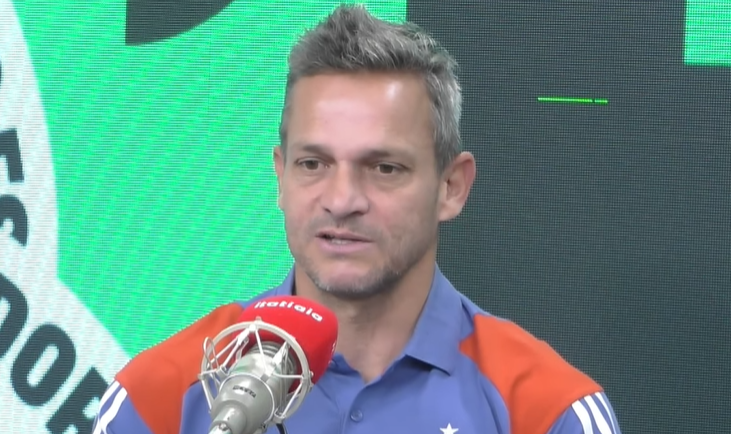 Treinador de goleiros do Cruzeiro revela como chegada de Cássio causou mudança no clube